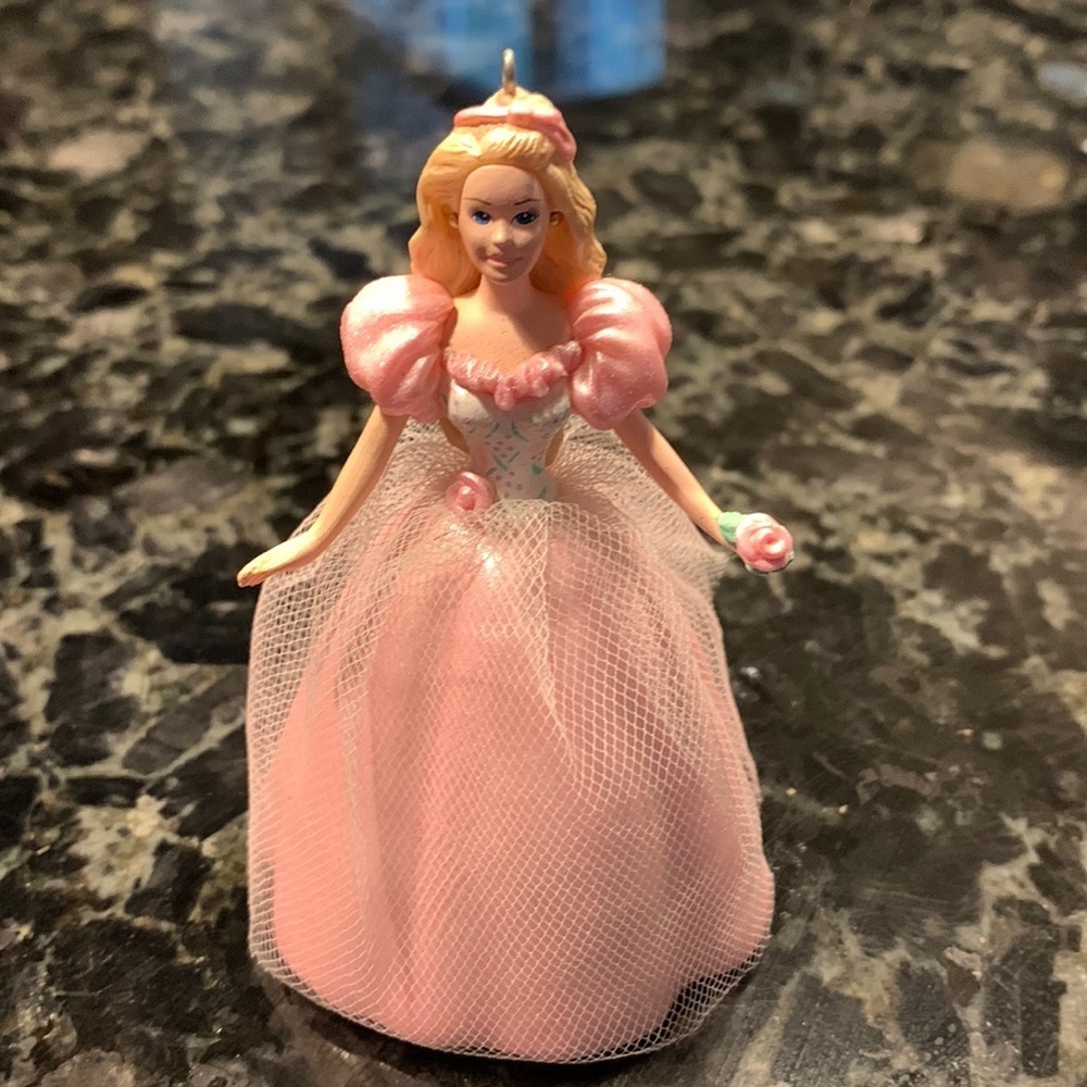 HALLMARK‎ Barbie - Dated 1996 Ornament